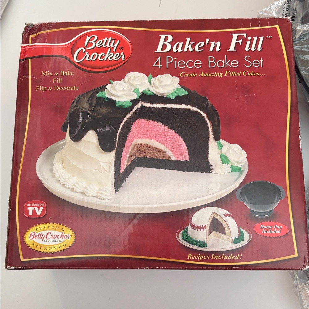 Betty Crocker Bake’n Fill 4 piece Pan Set - Picture 1 of 11